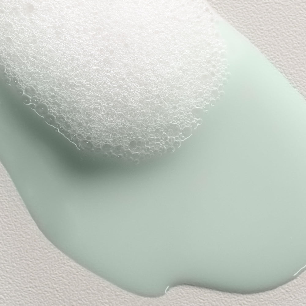 Davines MELU shampoo creamy texture readying for washing