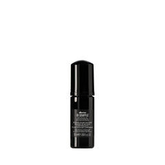 Davines OI Soufflé bottle close-up for premium styling.
