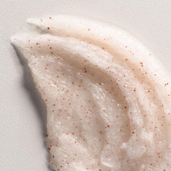 Davines SOLU sea salt scrub with sea salt crystals close-up.