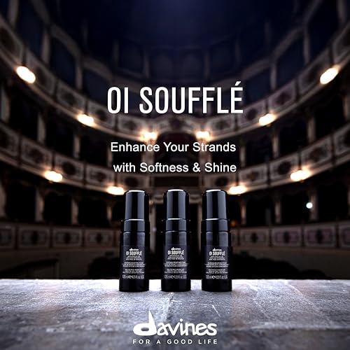 Davines OI Soufflé bottle cap close-up highlighting easy dispensing
