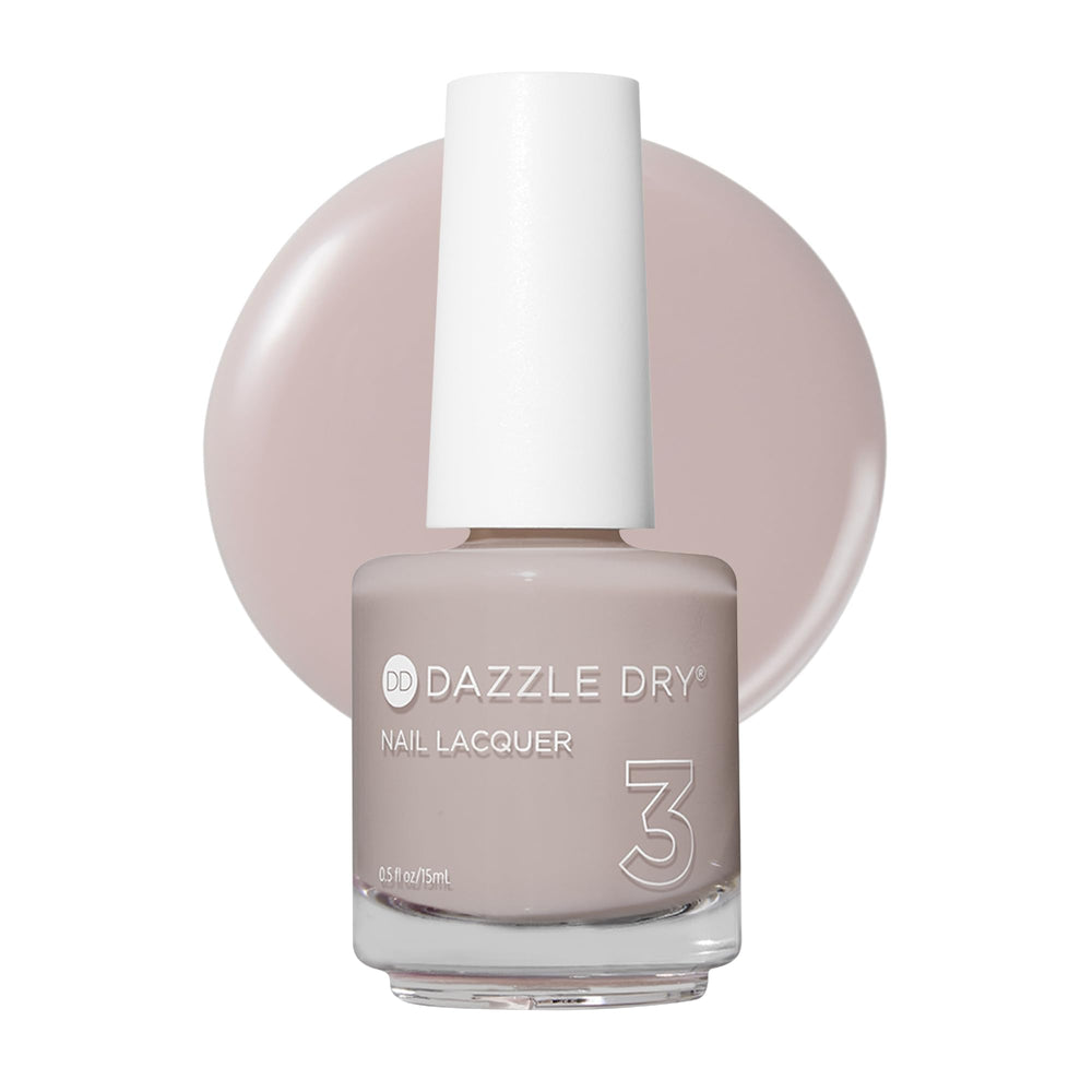 Dazzle Dry Chiffon Moment: aplicación suave con acabado translúcido, tono cálido para uñas naturales.