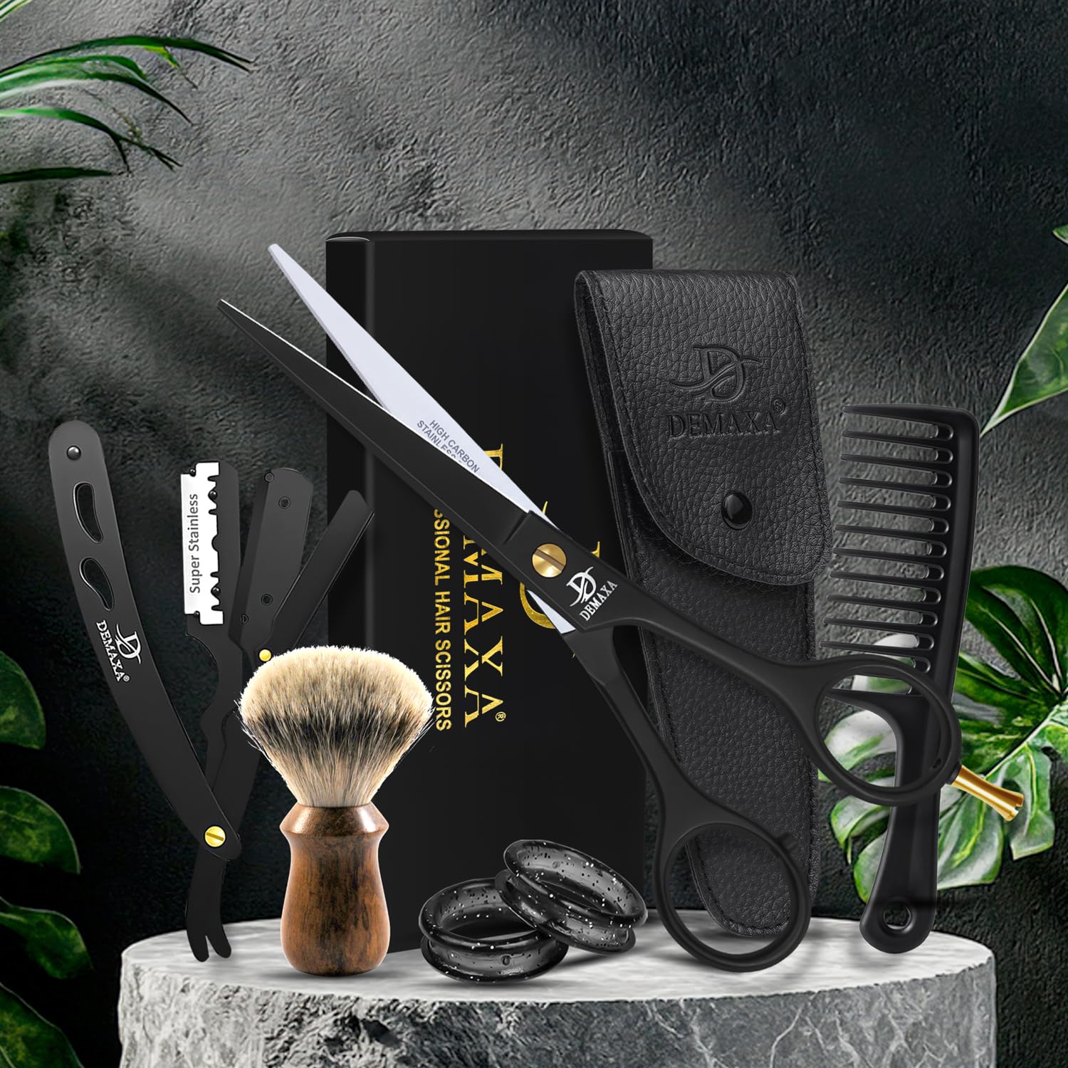 DEMAXA non-slip grip improves precision during extended trimming.