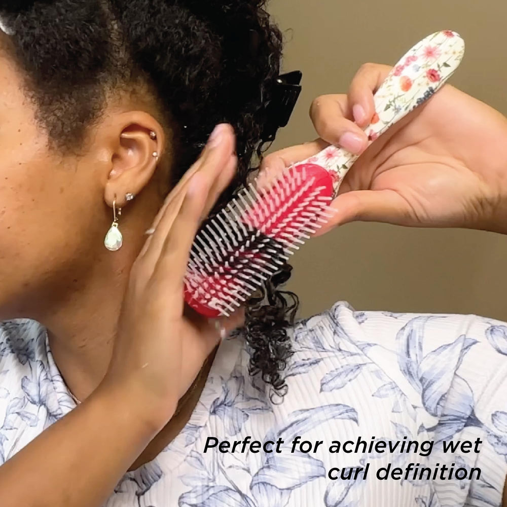 Denman D3 smooth glide through damp or dry hair