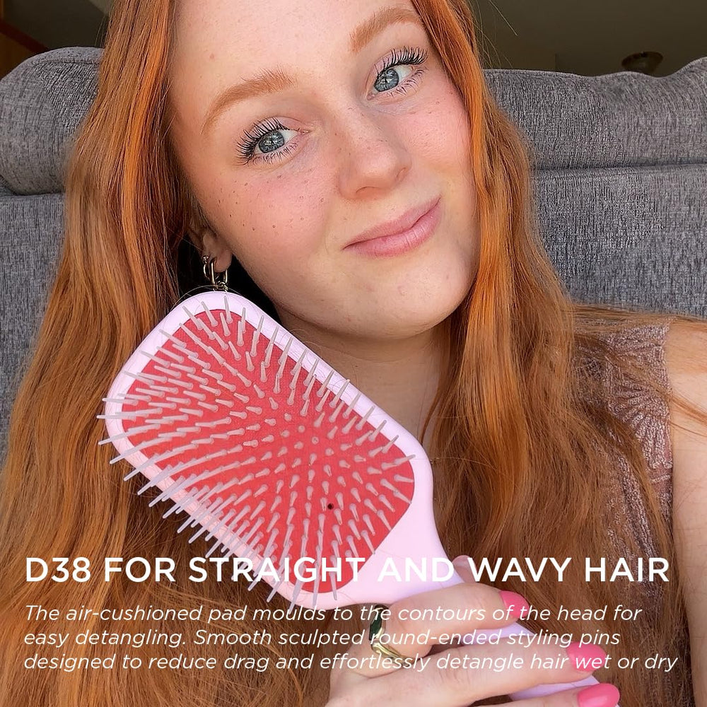 Denman D38 curl-definition paddle helps shape curls with minimal frizz