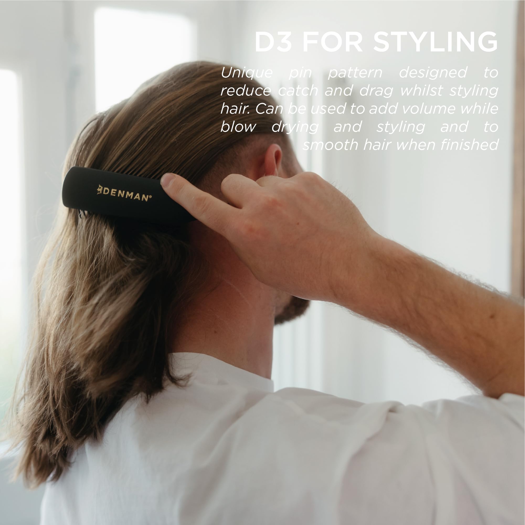 Denman Jack Dean D3 ergonomic tear-drop handle ensures comfortable control during styling.