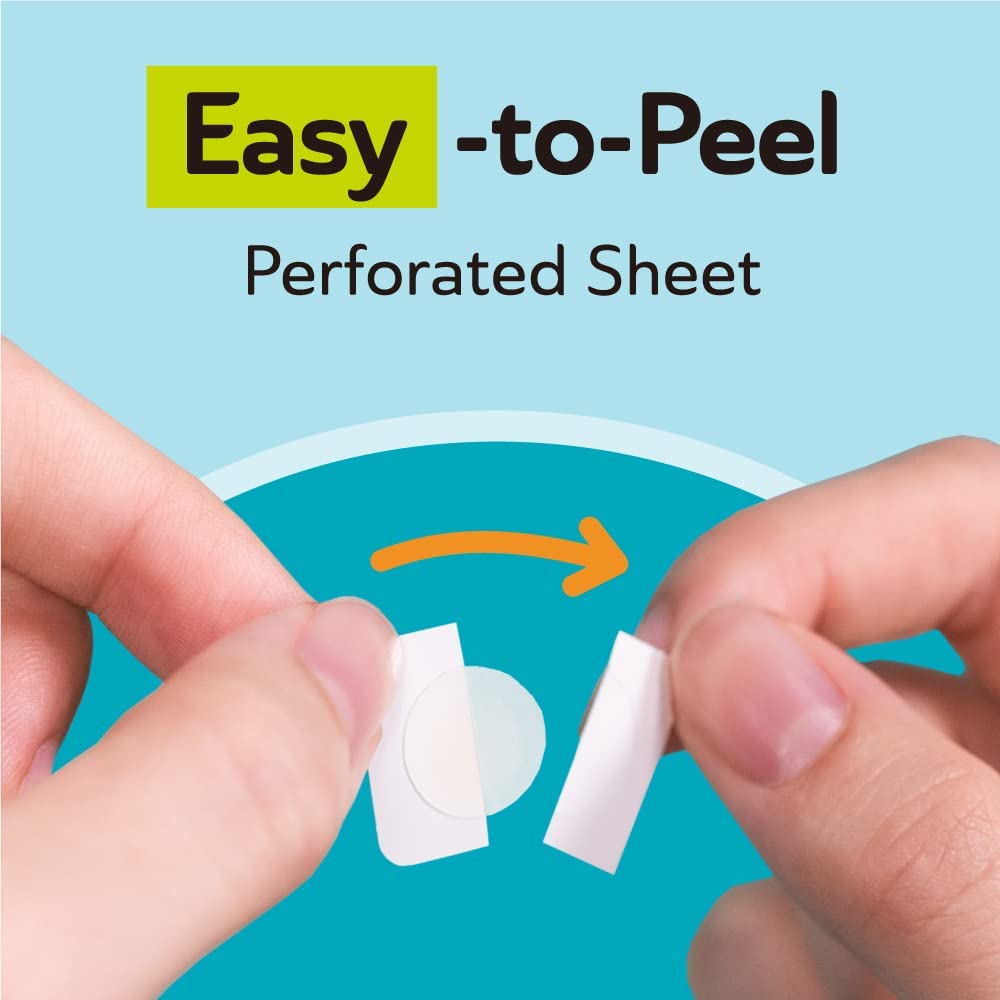 Hydrocolloid patch with salicylic acid in action on blemish by DERMA ANGEL.