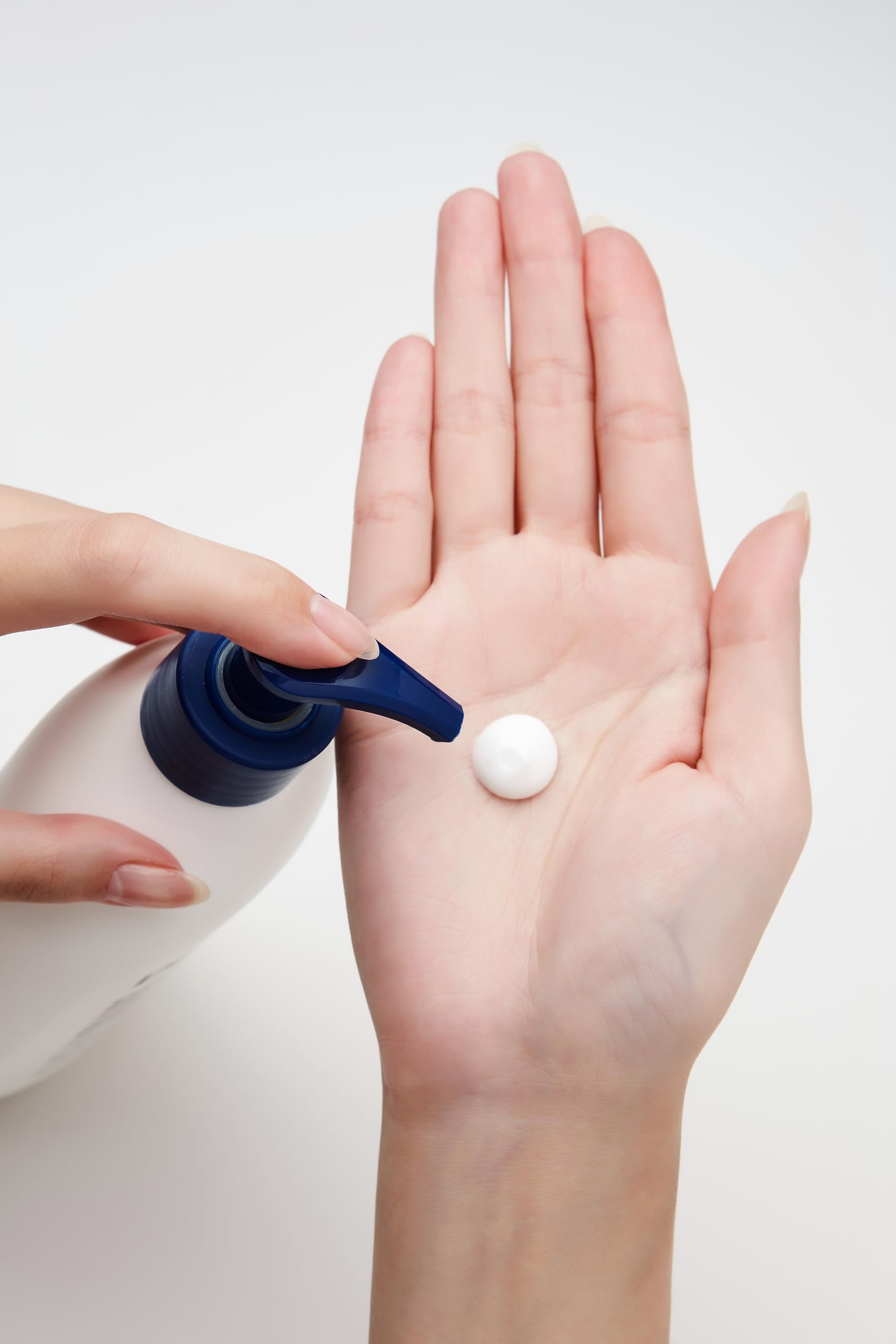 Derma B CeraMD Repair Lotion, alivia irritación suave y picor sin irritar.