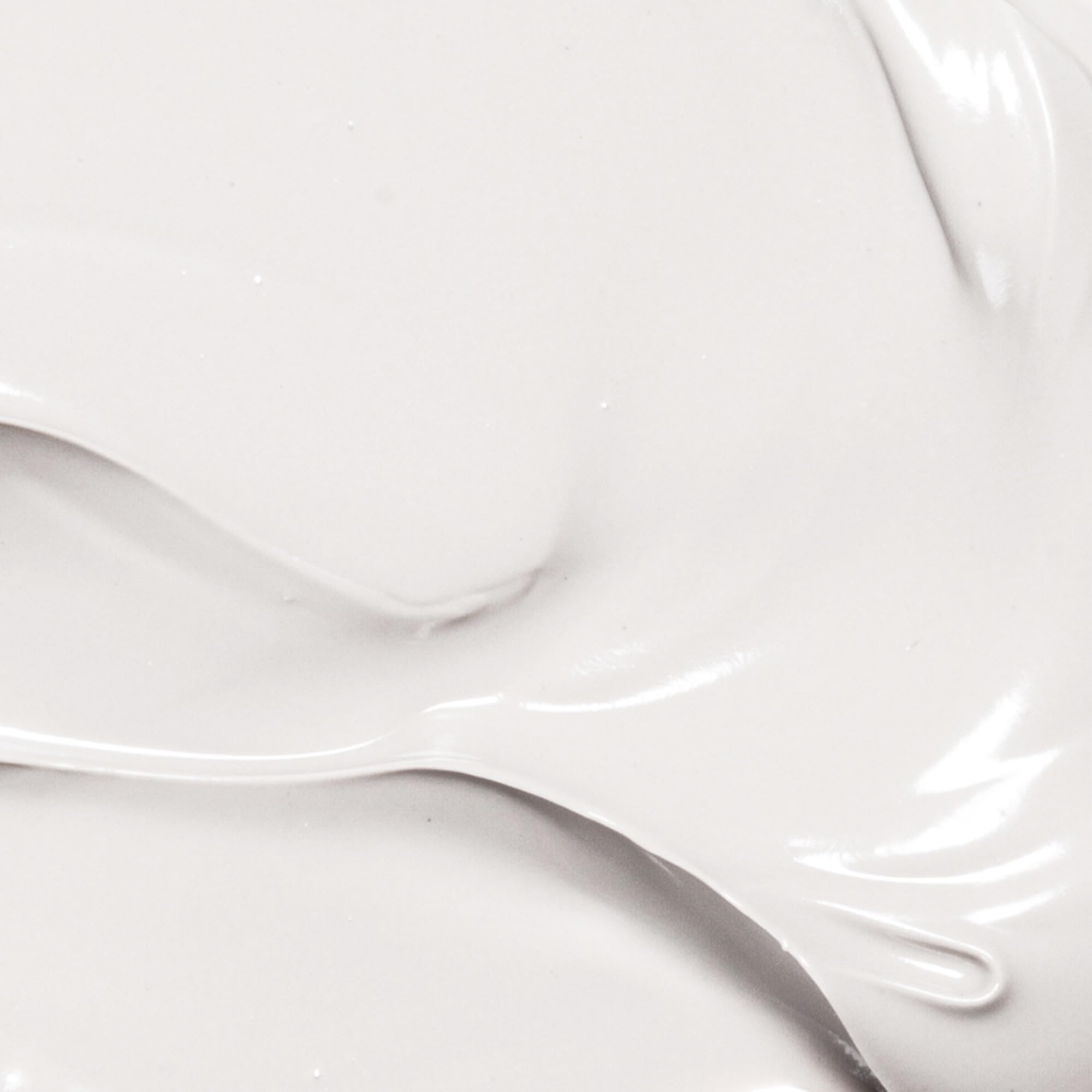 Aplicación diaria de Derma E Vitamina E en rostro, cuello y cuerpo.