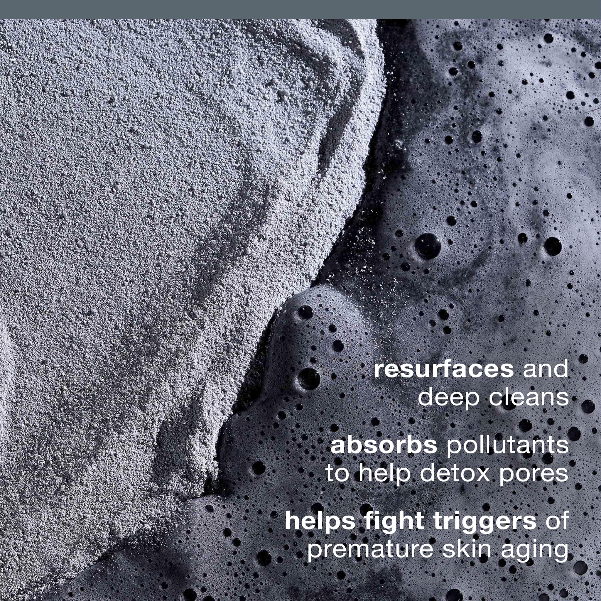 Dermalogica Daily Superfoliant facilita enzimas y AHAs para textura suave.