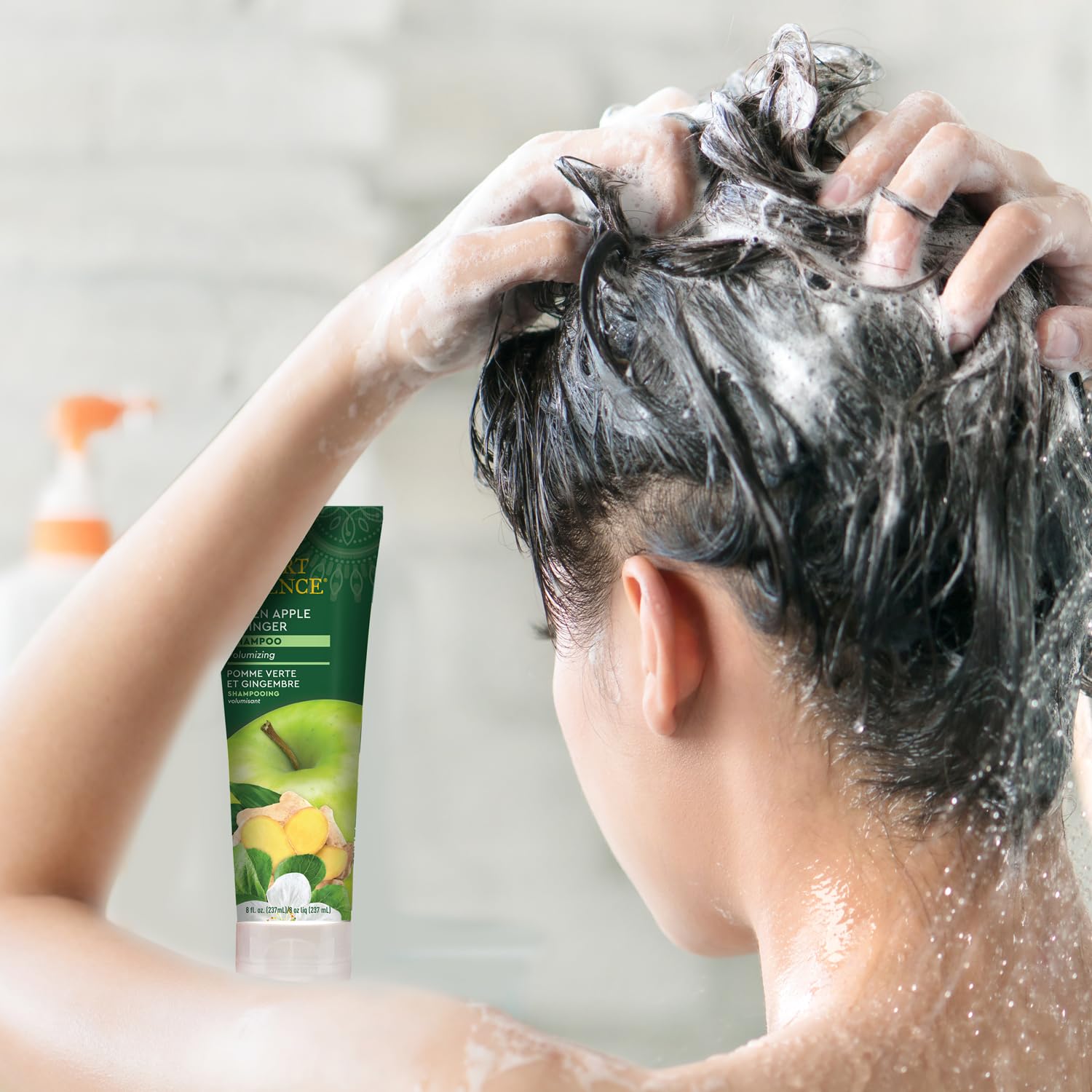Desert Essence champú engrosante, espuma cremosa para limpieza suave y cuerpo duradero.