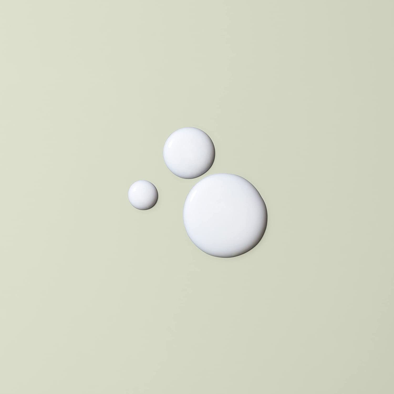 DevaCurl Moisture Seal curl body clumping demonstrates enhanced curl definition.