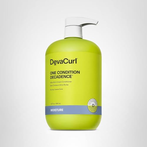 Green Oasis vegan and gluten-free label highlights benefits of DevaCurl conditioner.