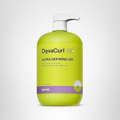 DevaCurl Ultra Defining Gel application scene for weekly styling