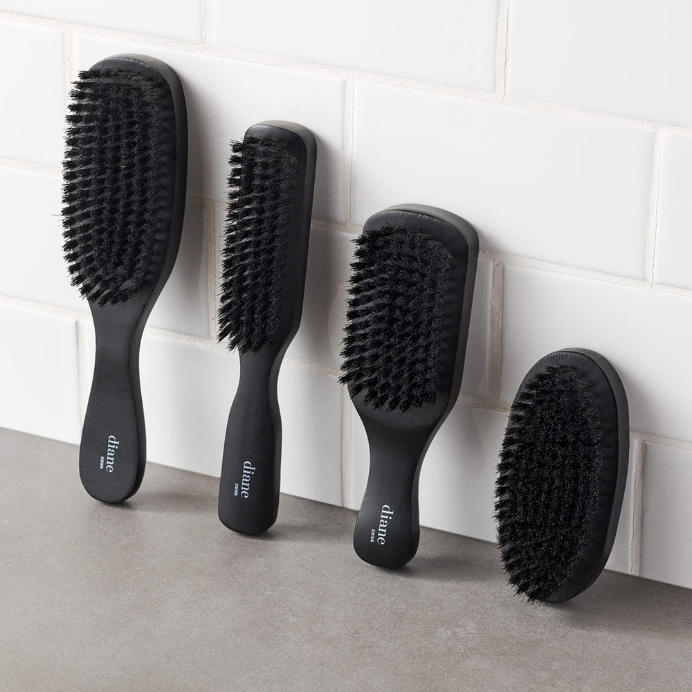Diane brush helps seal ends and reduce frizz by evenly distributing scalp oils.