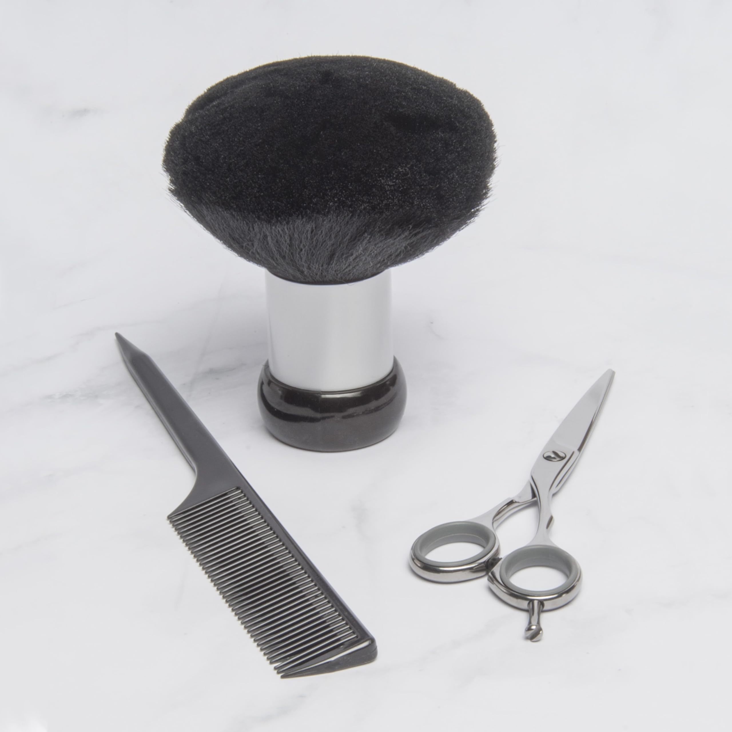 Diane Neck Duster Brush post-cut cleanup in a salon setting.