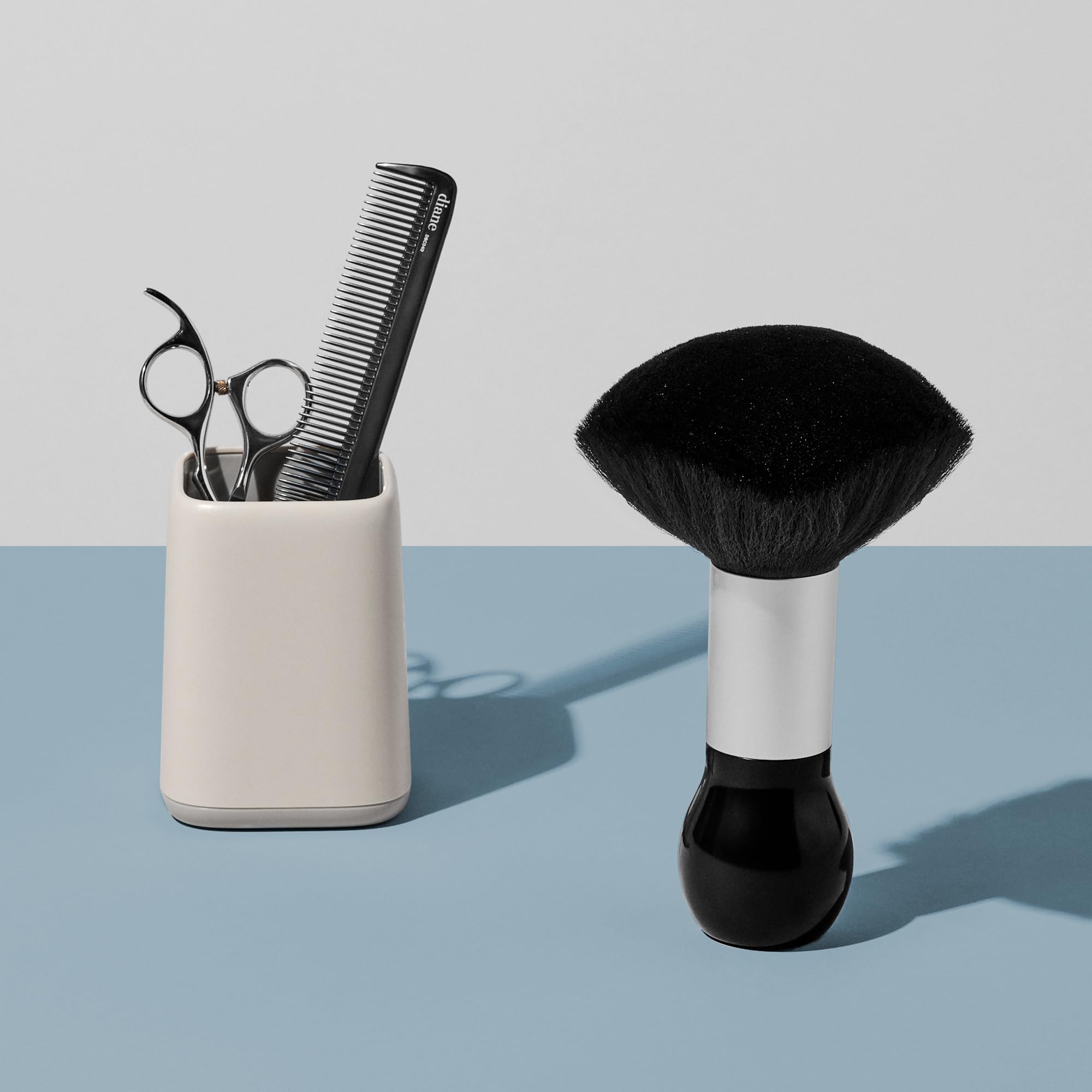Diane neck duster ergonomic handle provides comfortable grip during use
