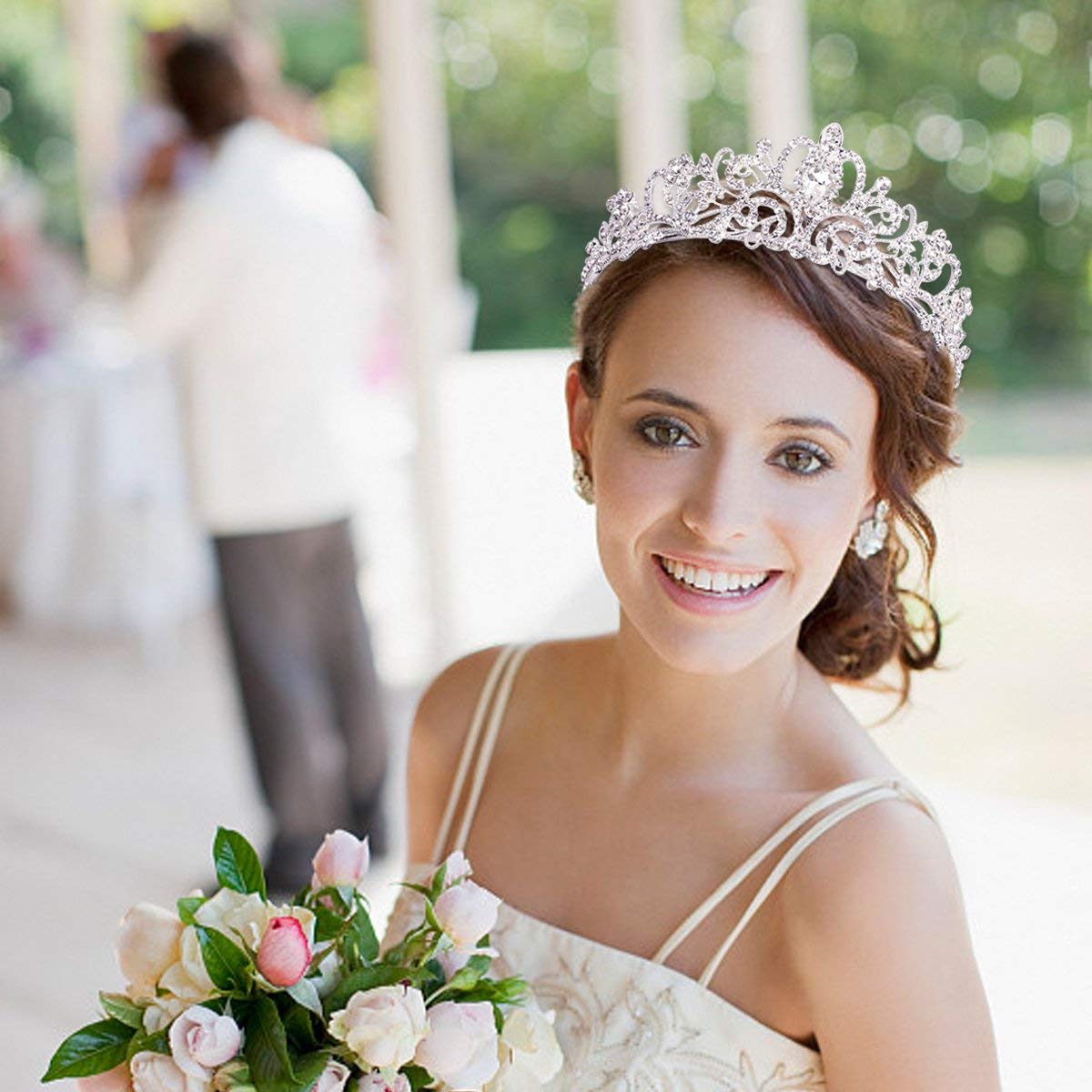 Didder diadema cristal lujo, enfoque celebración, realce de brillo en ocasiones especiales.