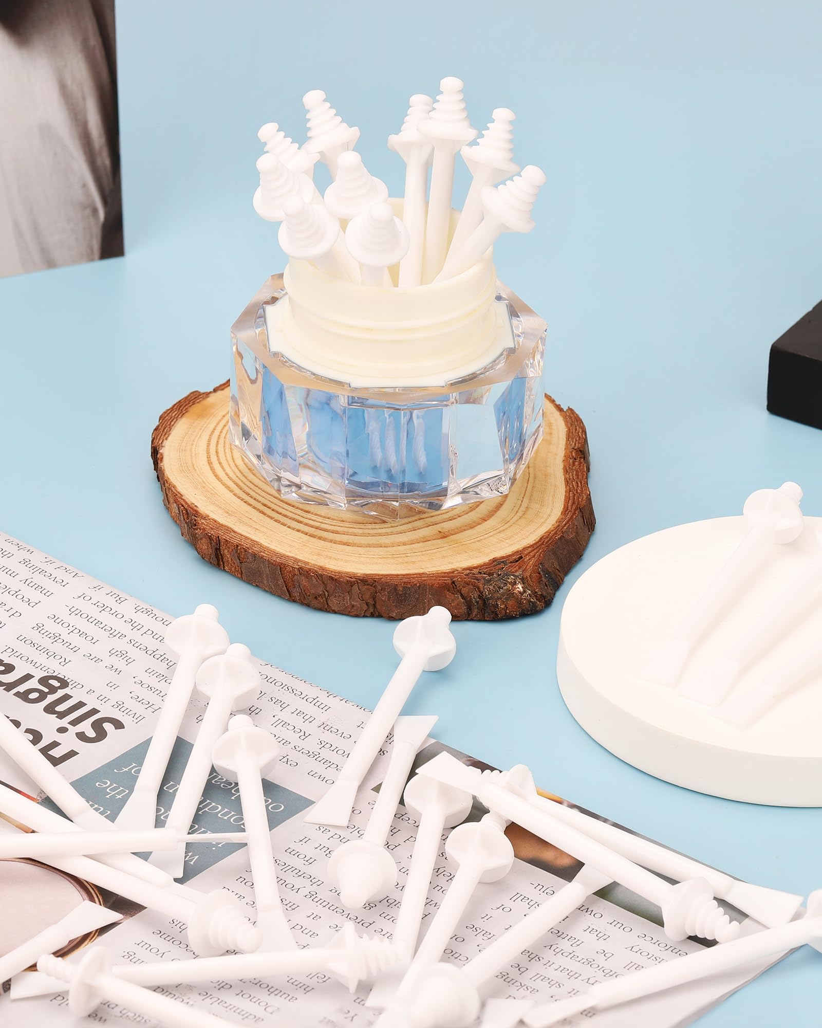 Difenni ABS material nose wax stick feels smooth and skin-friendly.