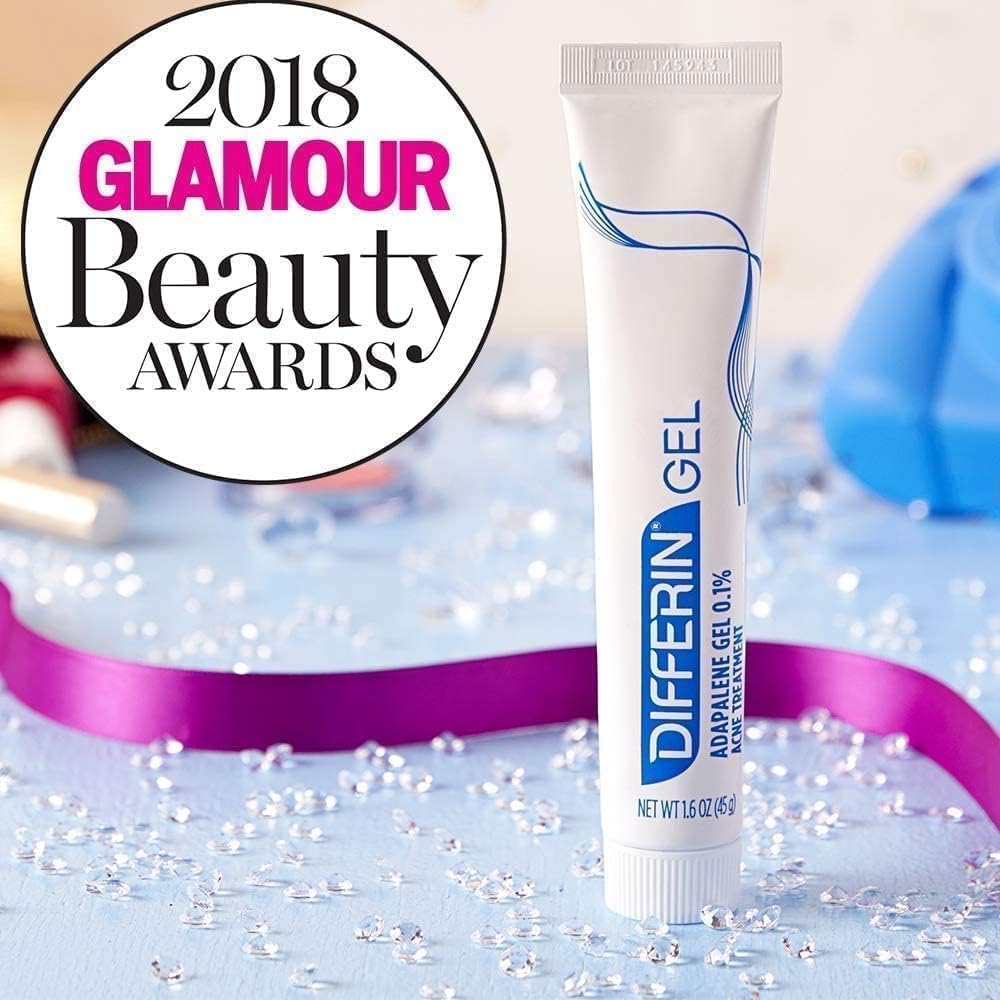Differin gel tube side view highlights precise pea-sized application reference.