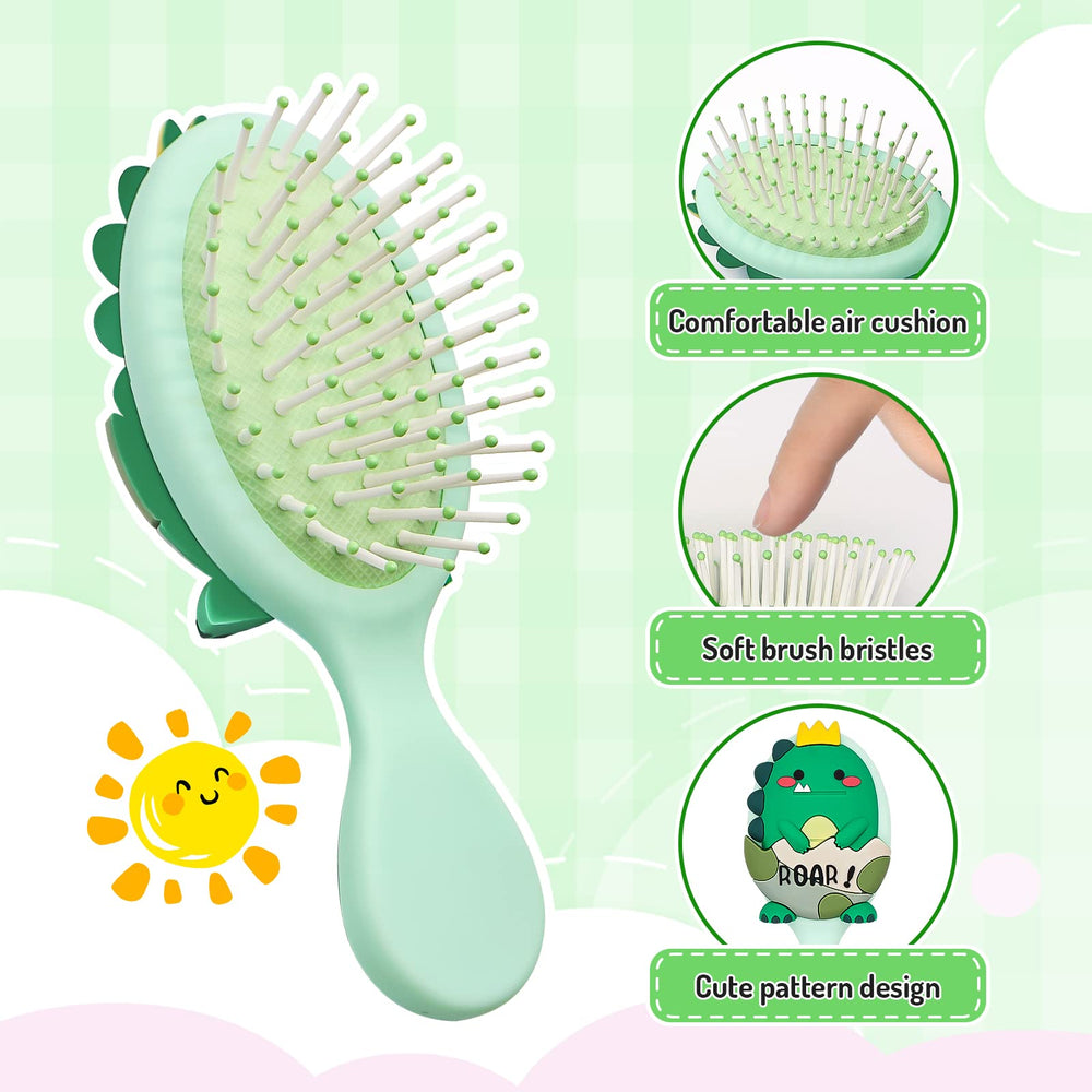 DINATIS travel hair brush for kids, compact and ready for family trips.