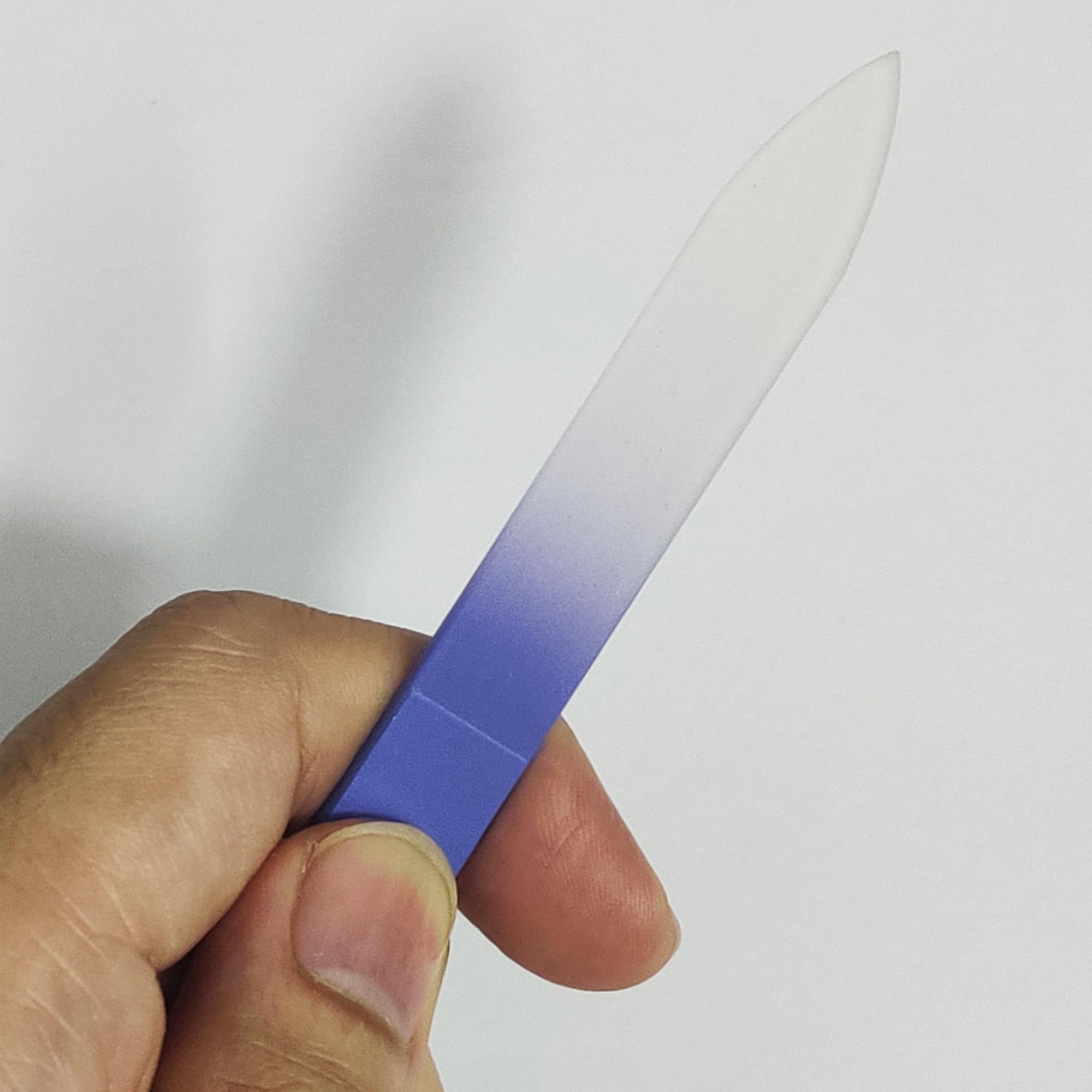 Diodiva durable tempered glass resists corrosion for long-lasting use.