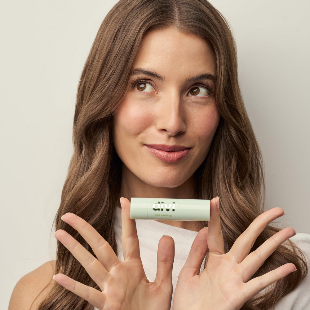Divi Root Touch-Up Powder withstands sweat during workouts