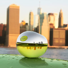 Apple magnolia sandalwood notes define the Floral Fruity profile.