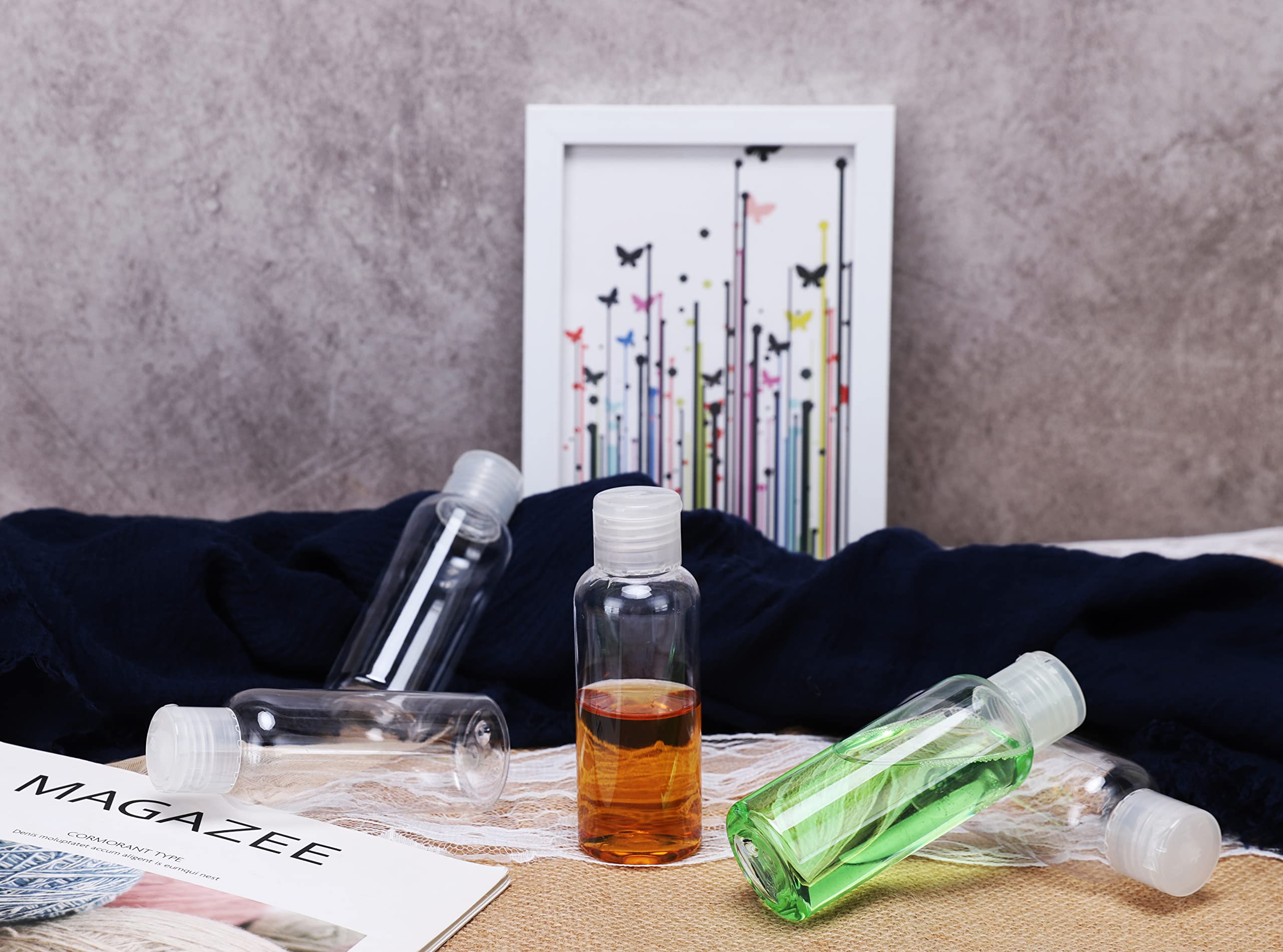 DNSEN lightweight travel containers minimize baggage without sacrificing durability.