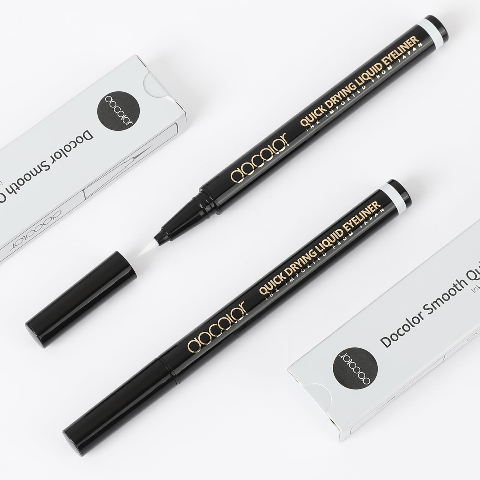 Winged eye look achieved quickly with flexible tip in white eyeliner.