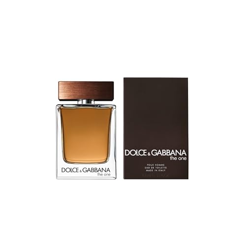 Dolce&Gabbana The One for Men bottle-closeup shows refined details and quality materials.