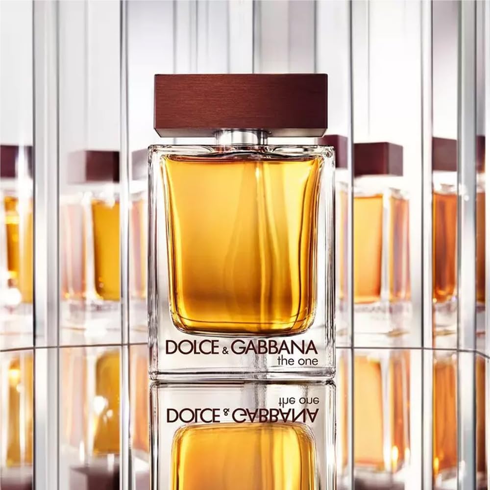 Dolce&Gabbana The One lifestyle shot suggesting day-to-night wear