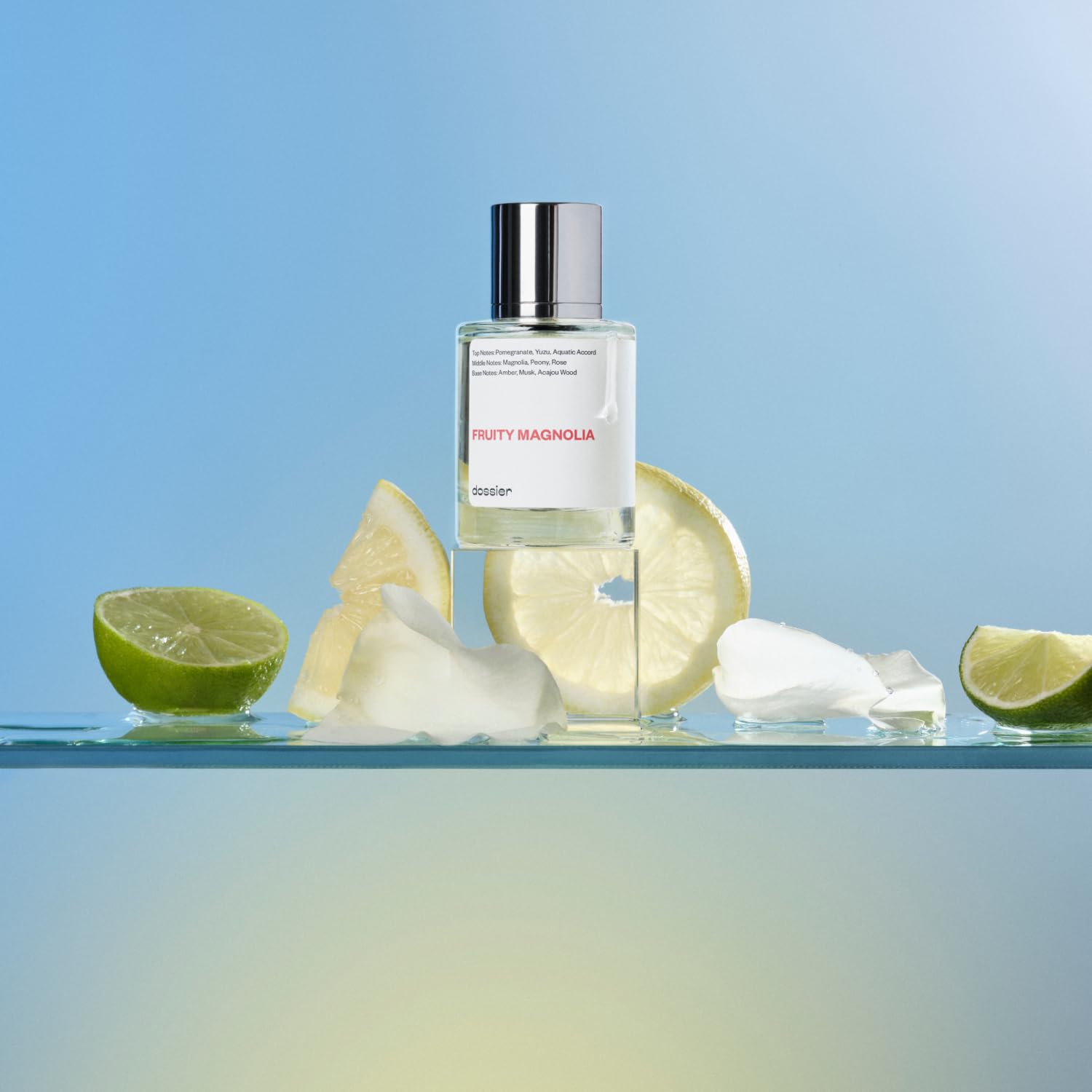 Dossier Fruity Magnolia spray nozzle ready for quick refreshment.