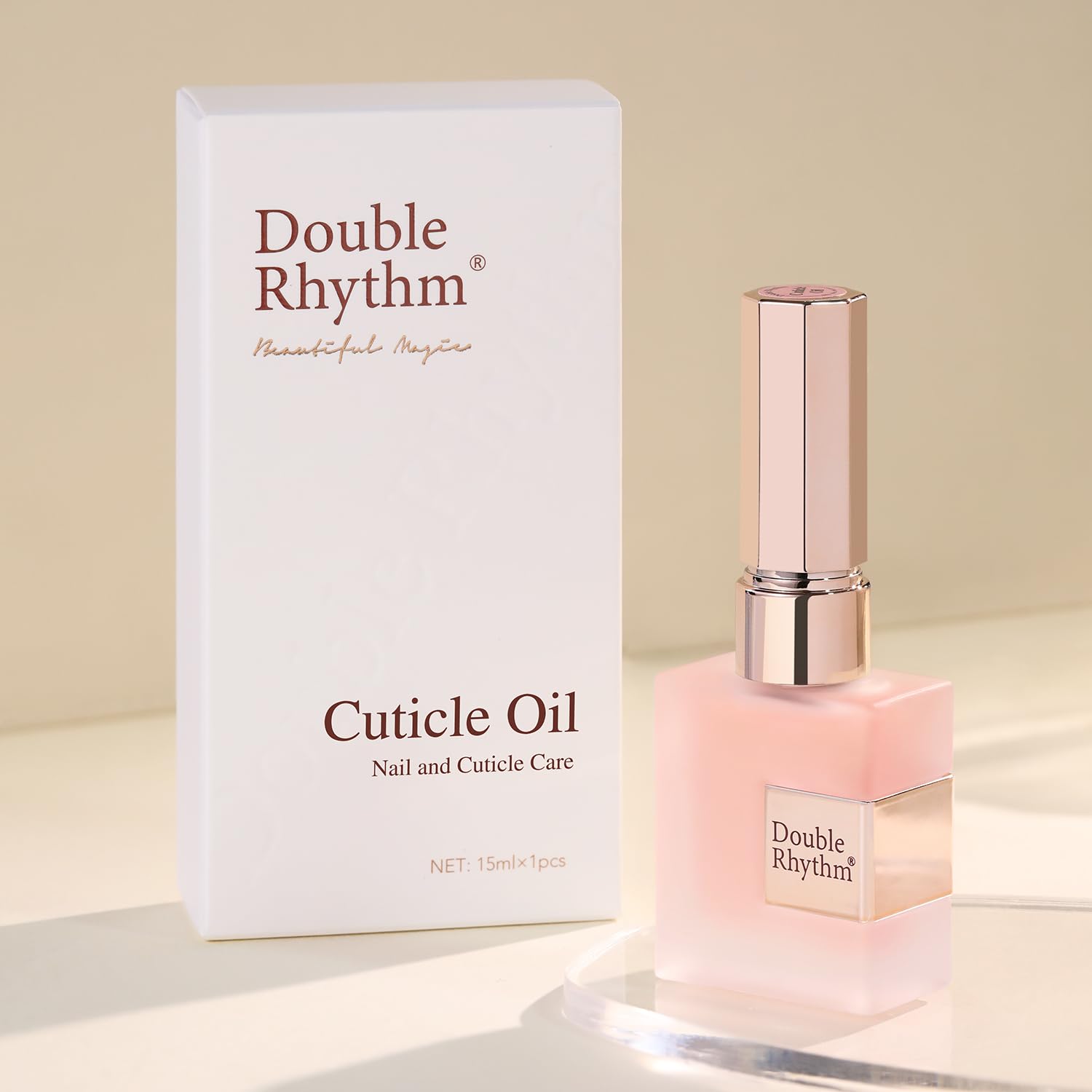 Aceite de Cutícula Double Rhythm en aplicacion, hidratación suave para uñas.