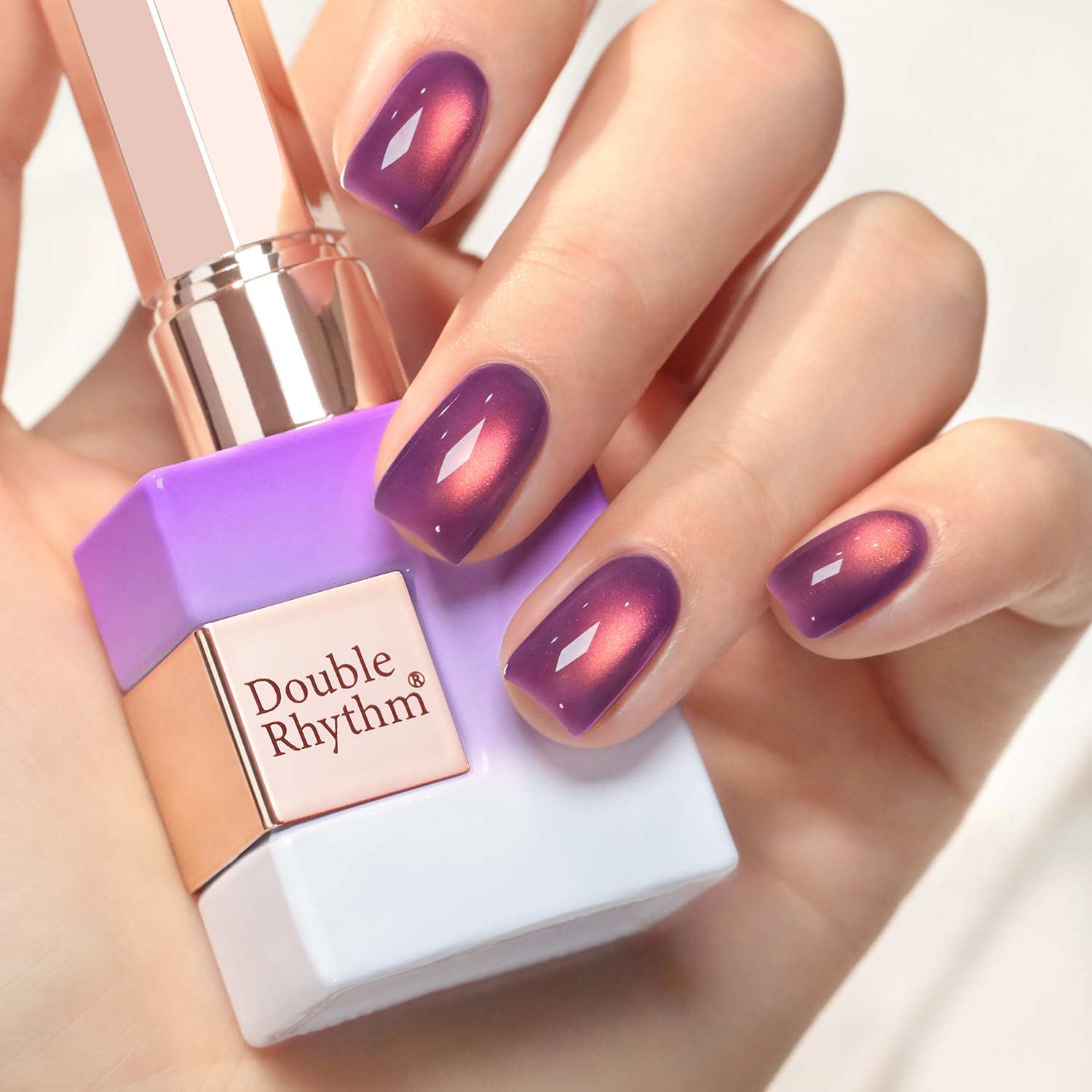Double Rhythm brillo holográfico morado, acabado iridiscente para manicura.