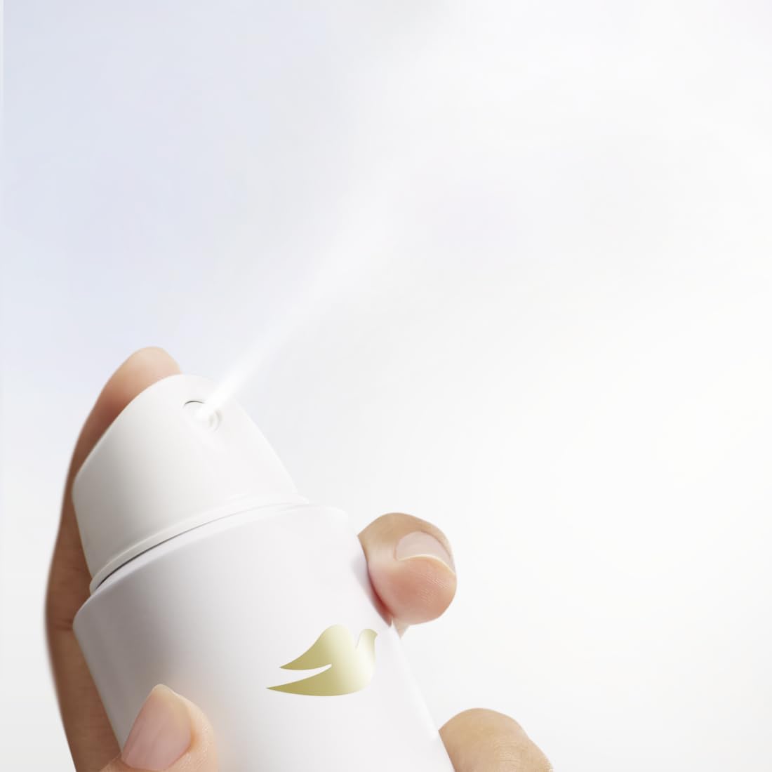 Tecnología de control de olor integrada en Dove Clinical + Care para confianza diaria.