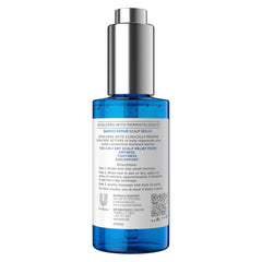 Aplicación de gotas de Dove Derma Scalp Serum para cobertura uniforme.