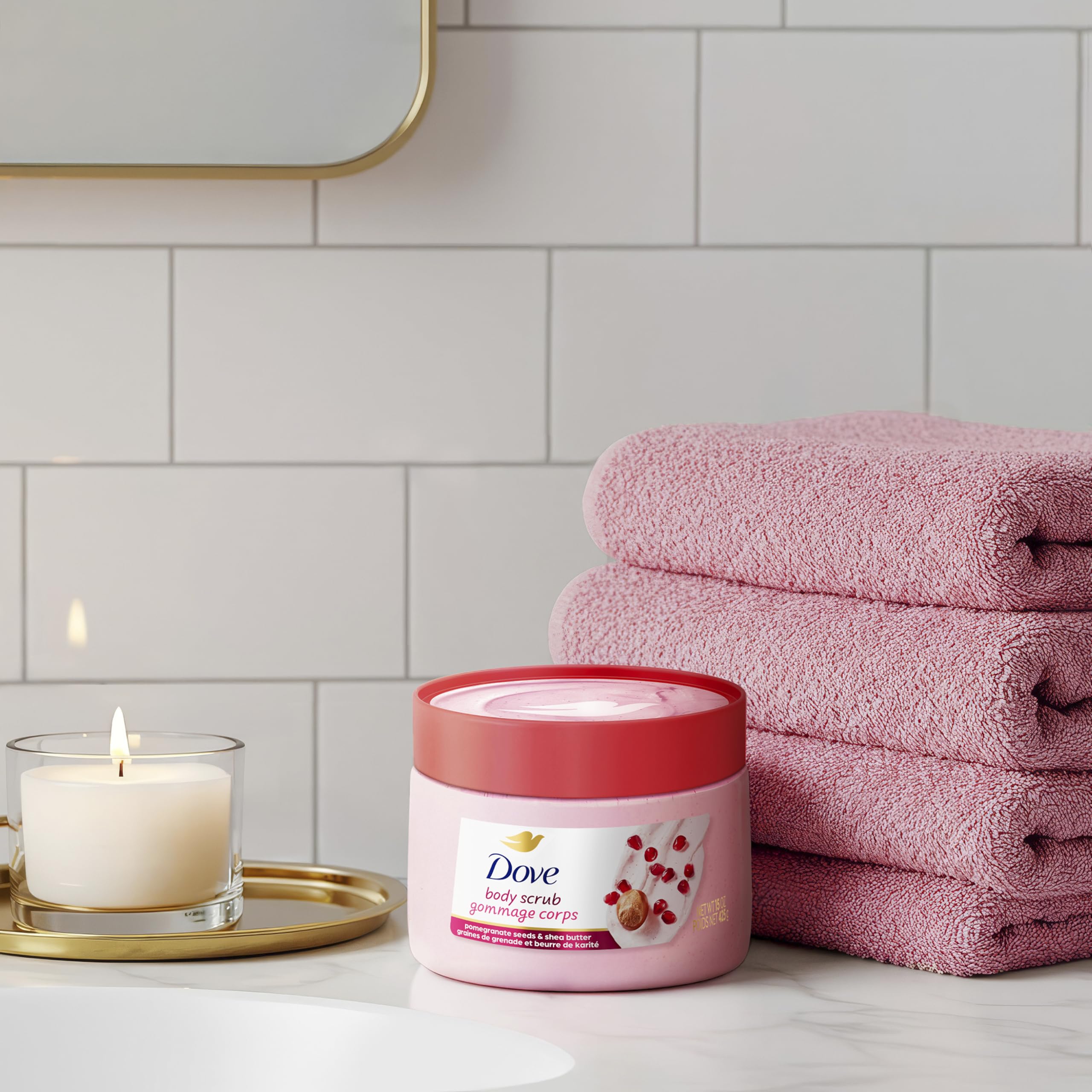Envase reciclable del exfoliante Dove, opción sostenible.