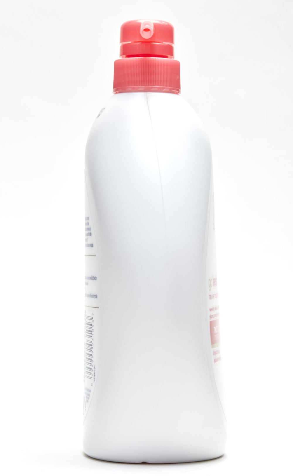 Dove Go Fresh Revive lather-foam displays creamy bubbles for smooth skin after rinse.