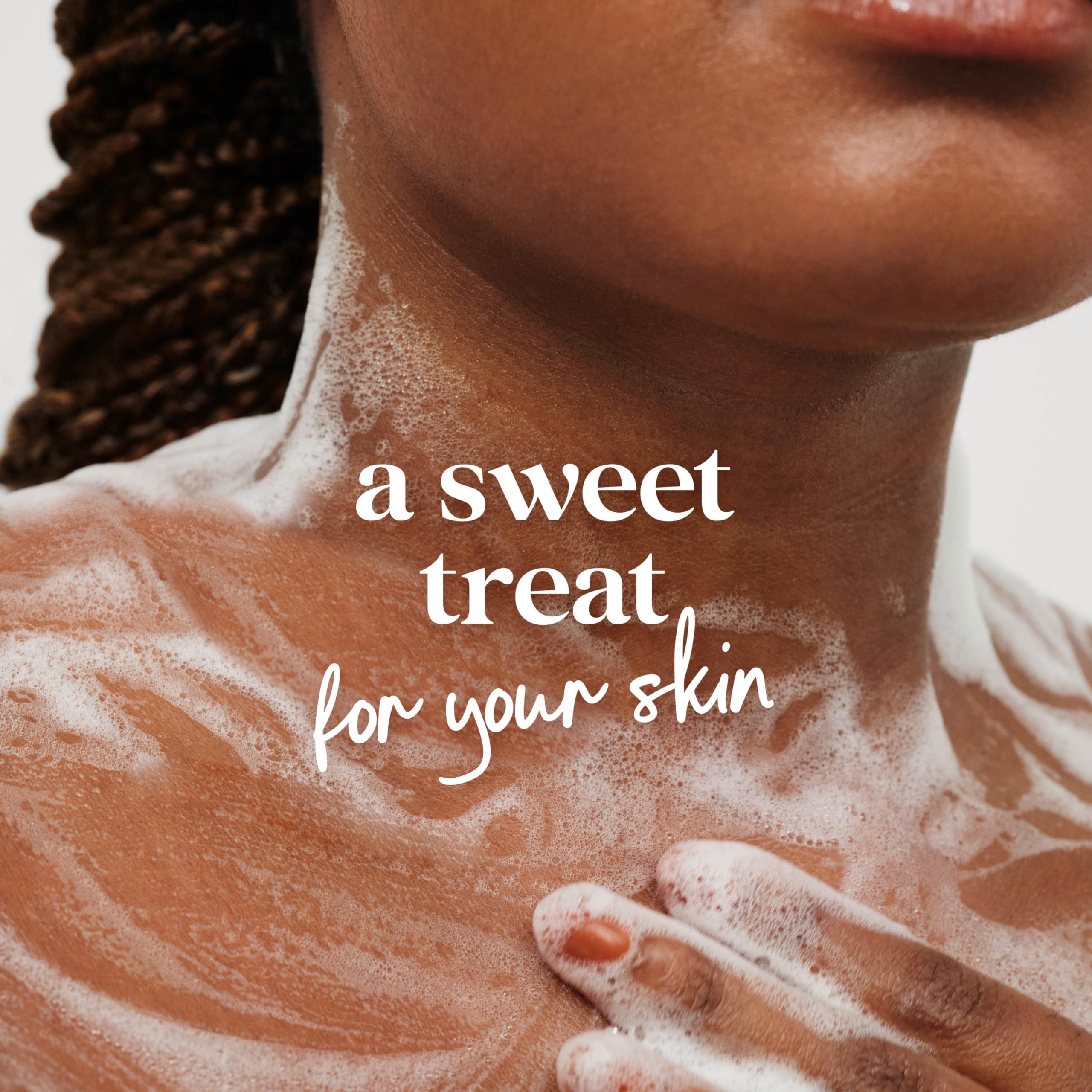 Dove Indulge Sin sulfatos y sin parabenos cuida la piel sensible.