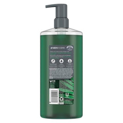 DOVE MEN + CARE: espuma densa para limpieza suave en la ducha.