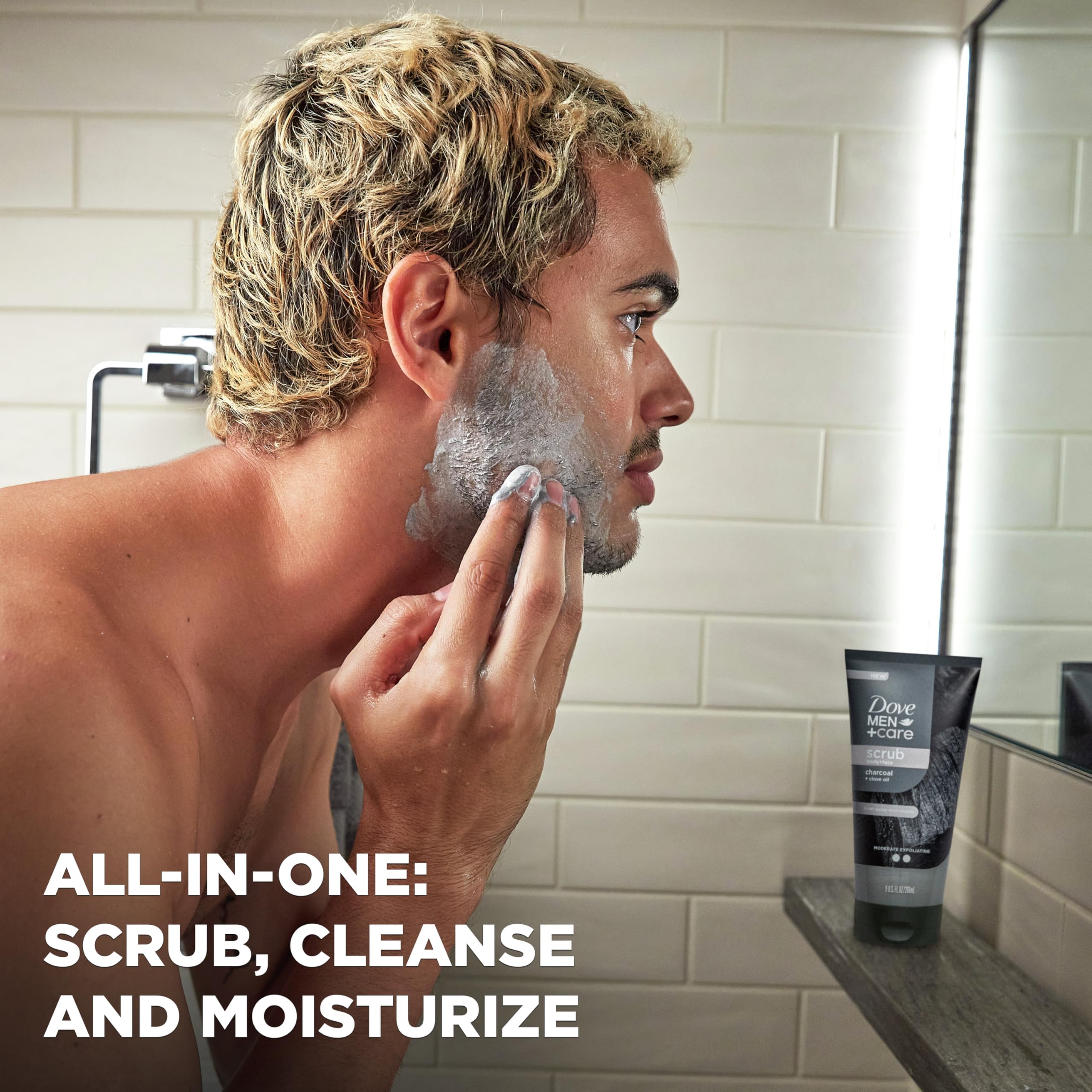 DOVE MEN + CARE Scrub Carbón Clavo, aroma de carbón y clavo durante la ducha.
