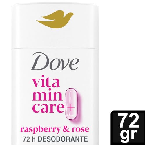 Aplicación de la barra Dove VitaminCare+ para uso diario cómodo.