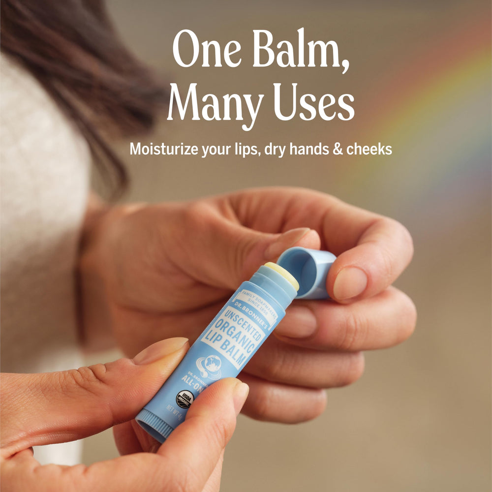 Dr. Bronner's Balsamo Labial Usos Múltiples para labios, manos y cutículas.