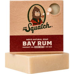 Dr. Squatch Bay Rum, barra en mano, limpieza suave y aroma intenso