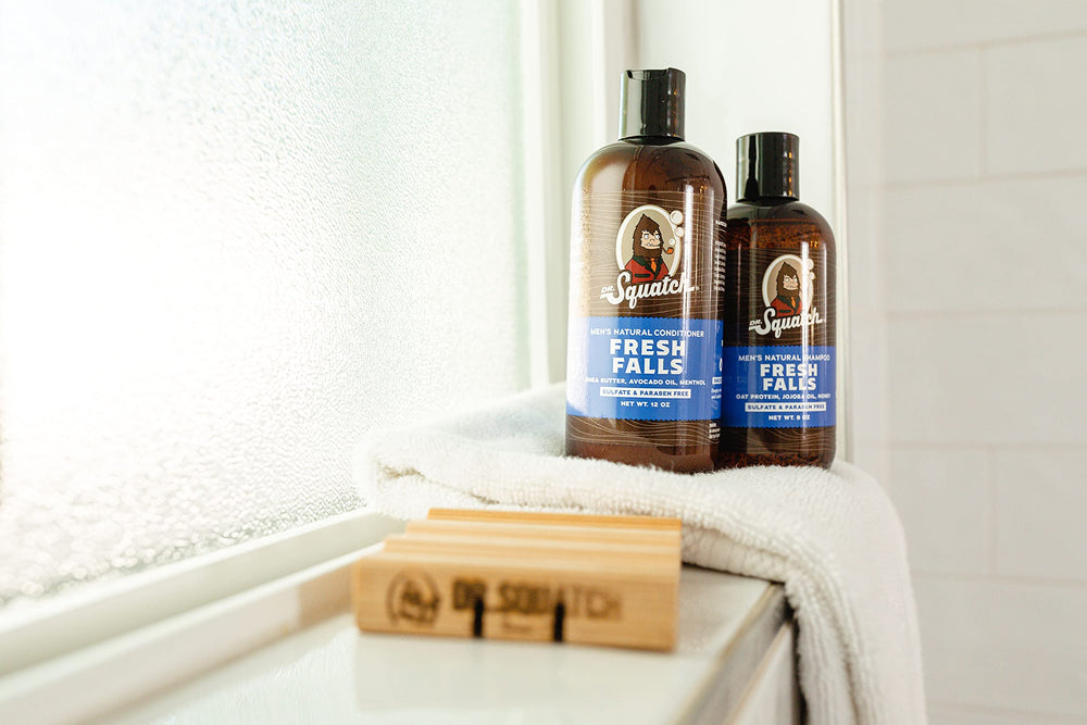 Dr Squatch Fresh Falls shampoo on wet hair demonstrates refreshing, clean scent and easy rinse