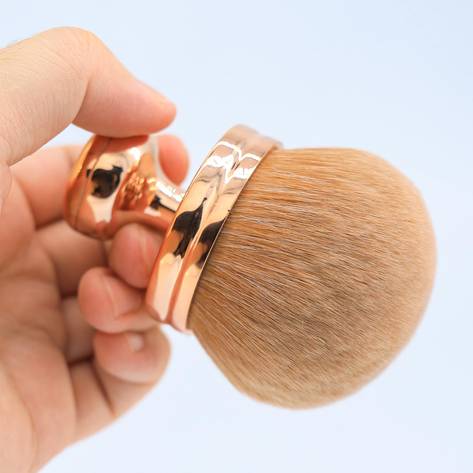DRIPOO face and body makeup brush for versatile application across areas.