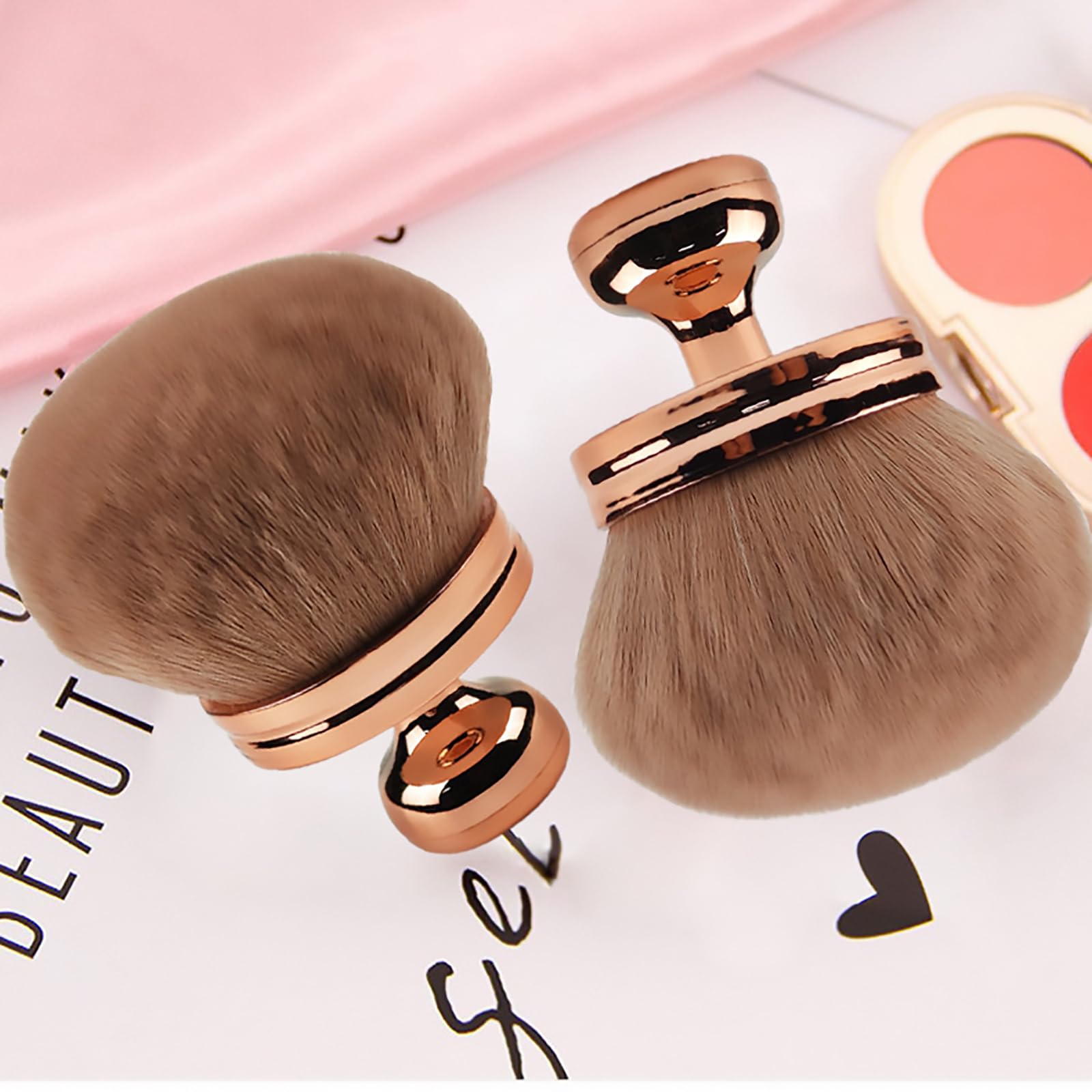 DRIPOO travel-friendly brush ideal for quick touchups on-the-go.