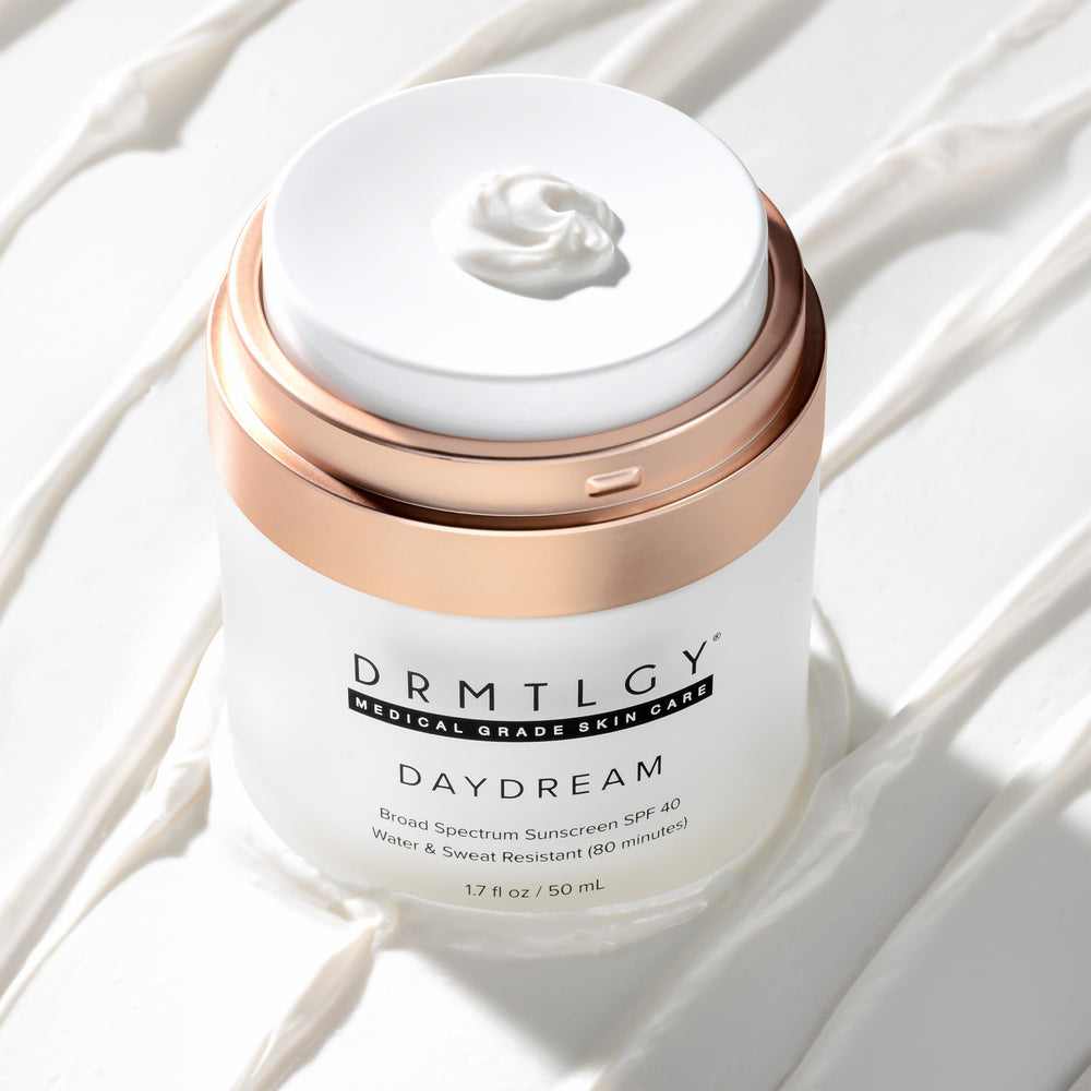 DRMTLGY Day Dream packaging box highlights SPF40 protection.