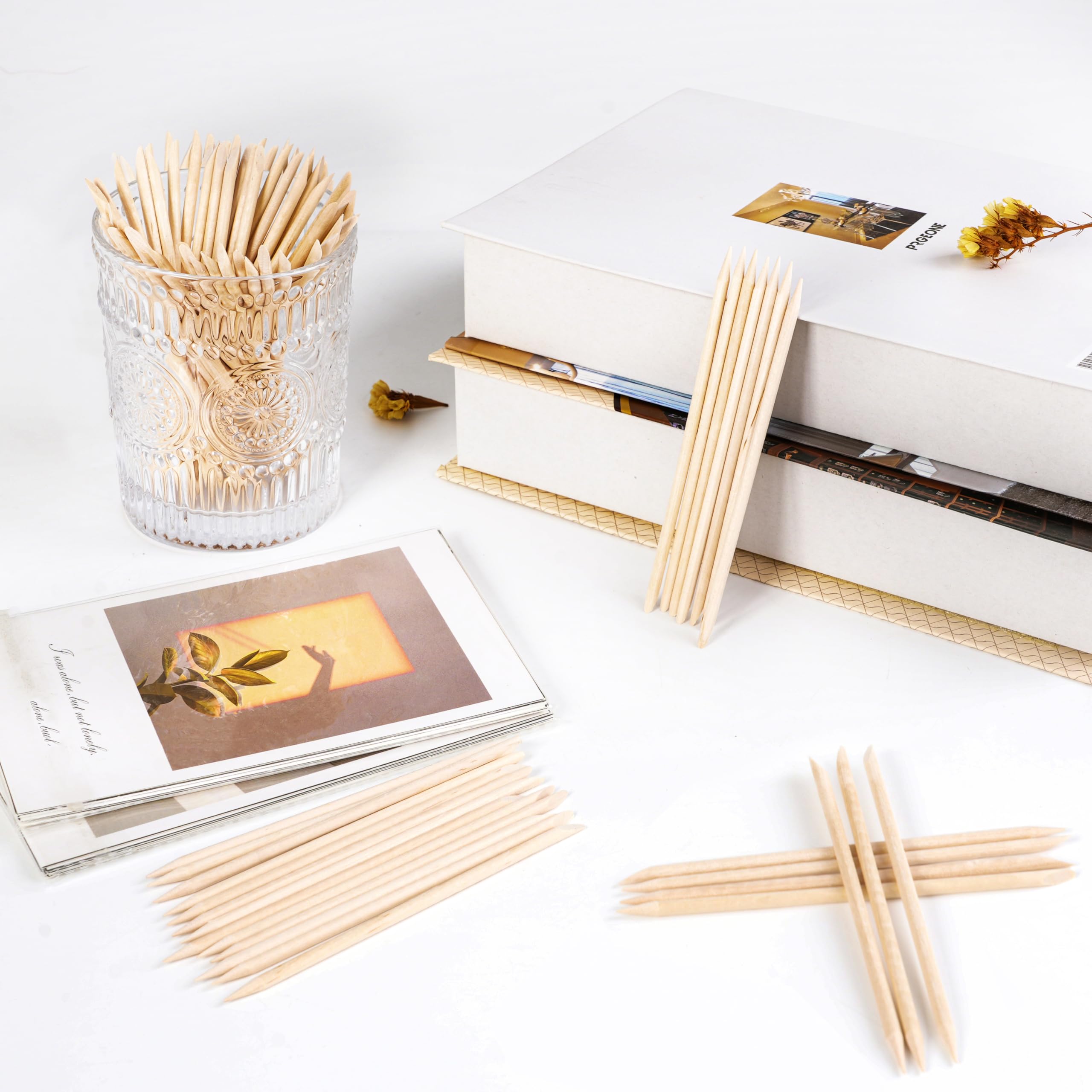 Sturdy non-toxic orange wood sticks ideal for daily salon or home use.