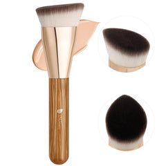 DUcare angled foundation brush head for precise buffing and a seamless finish.